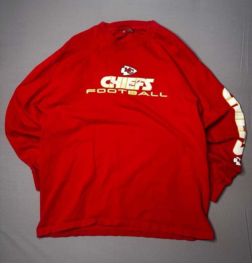 Vintage NFL Team Apparel Kansas City Chiefs Red Long Sleeve T-Shirt